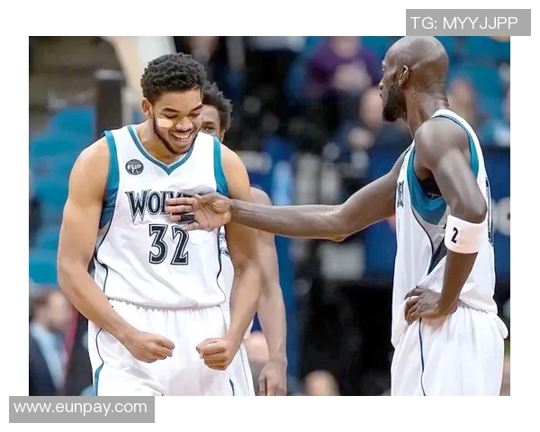 2021年黄蜂与开拓者对决回顾精彩瞬间与球员表现分析 2021年黄蜂与开拓者对决回顾精彩瞬间与球员表现分析