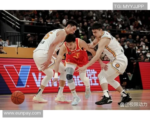 CBA激战山东队迎战南京同曦队争夺季后赛席位精彩对决即将上演 CBA激战山东队迎战南京同曦队争夺季后赛席位精彩对决即将上演