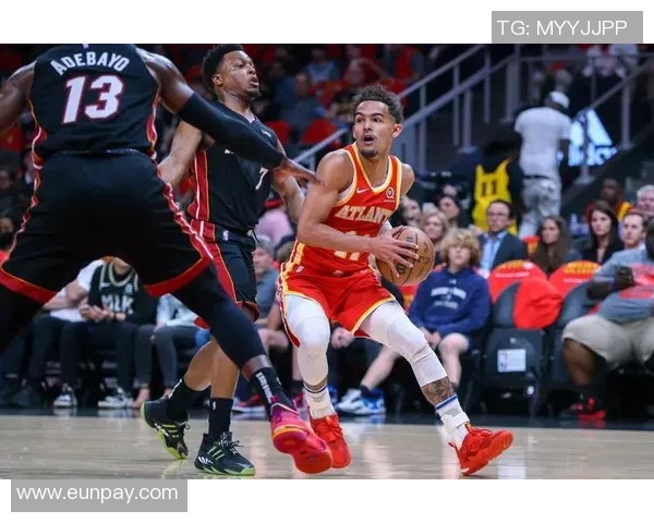 勇士与老鹰激战NBA17赛季巅峰对决精彩回顾与分析