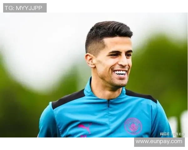 坎塞洛：从边缘球员到足坛明星的华丽转身与成长之路