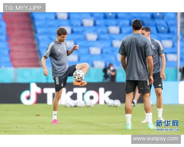 拜仁慕尼黑迎战莫斯科火车头力争小组赛首胜的激烈对决