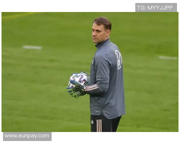 诺伊尔因重伤缺席整个赛季拜仁紧急求助德赫亚救急